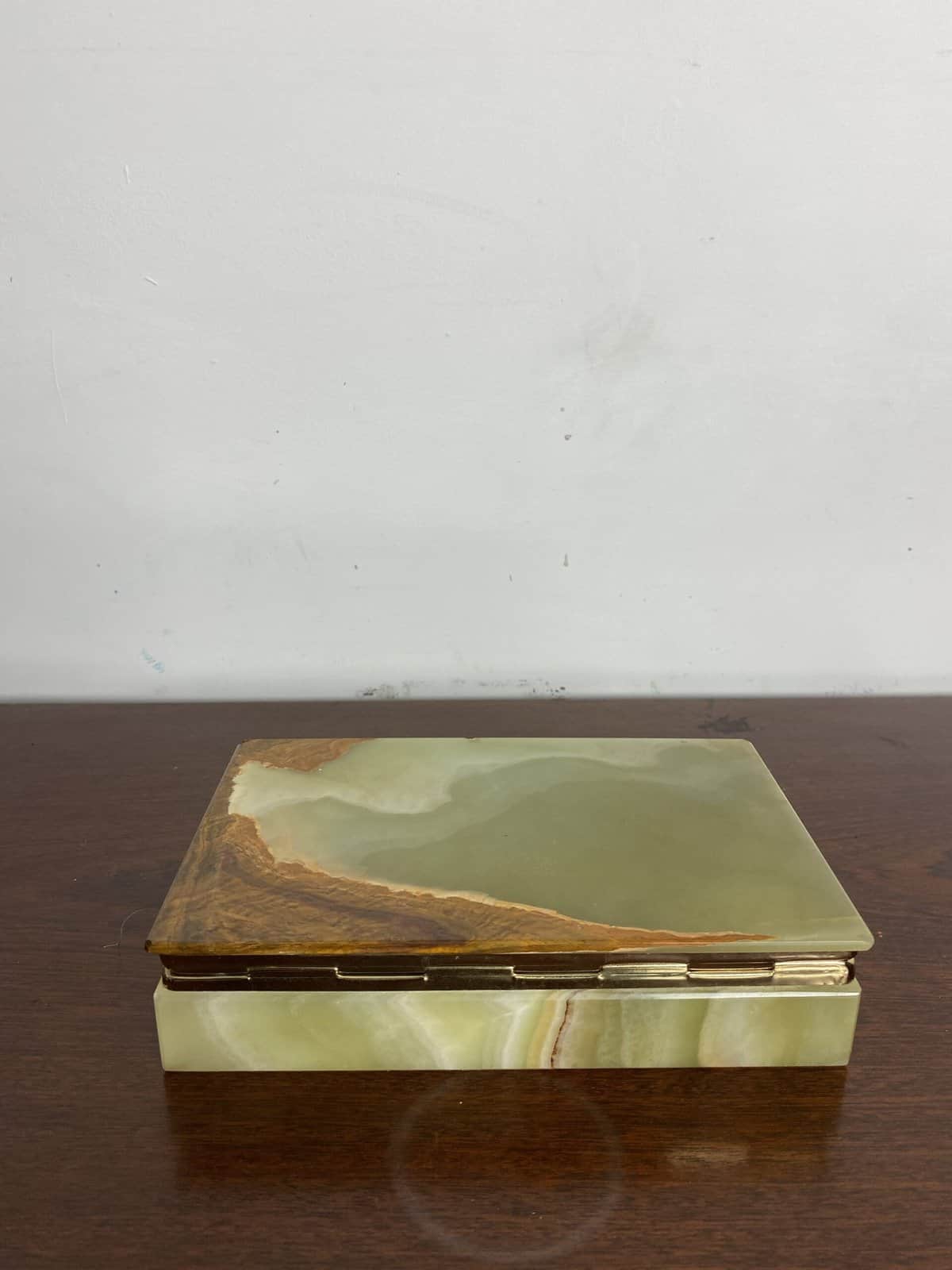 ONYX LIGHTER SMOKING SET Onyx lighter set comprising of lighter, in good  working order, ashtray and cigarette box and onyx cigarette rolling block  SOLD